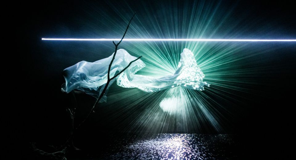 Quand la scène s’empare des  nouvelles  technologies : les Arts numériques ou le spectacle réinventé
