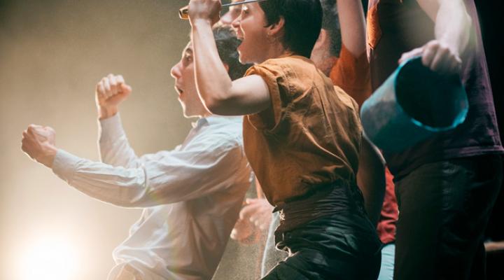 Production Compagnie BPM, Scala Productions & Tournées Avec le soutien de l’Espace Sorano Vincennes, le festival Court mais pas vite (Théâtre des Déchargeurs), le festival des Mises en capsules, le CPA Ruth Bader Ginsburg